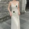 Robes décontractées de fête d'été femme fleur applique spaghetti sans manches mince corps sexy sweet vêtements