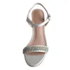 Chaussures habillées wedopus personnalisée chunky talon satin ivoire sandales nuptiales pour le mariage des dames avec broche en cristal