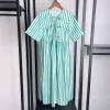 2024 printemps et été Green Stripe verticale noue rond Cotton Coton Fomes Robe de vacances