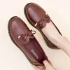 Chaussures décontractées Laceurs Femmes Lacet Up Farts Black Foot's Footwear Automne Office Cuir Feme Femme Zapatos de Mujer