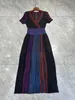Robe de femme à manches courtes en V V robe tricotée élastique