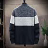 2024 Winter Men SWEATER Dodaj aksamitne swetra patchwork kolorowy stojak na kołnierz męski mąż swobodny zamek błyskawiczny gęsty ciepły sweter