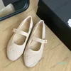 Nouilles de chaussures de ballet Mary Jane Ballet Pumps chaussures de loisirs chaussures de loisirs extérieures avec sacs à poussière