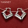 Boucles d'oreilles cerceaux 30 mm 925 STERLING Silver Glossy Square for Women Fashion Charme de création de mariage Party Gift Bijoux Accessoires