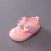 Baby Cüde Bow Kick Proof Erlernen Single 2024 Frühling neuer koreanischer atmungsaktiver weicher alleiniger Prinzessin Schuhe