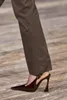 Chaussures habillées pointues Sandales sexy à talons hauts uniques STACTES DE BACK HOLLOW FAME FEMMES SUMME CASSOCUST CUIR CUIR