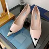 Gratis frakt Italien Design Kvinnor Saeda Sandaler Skor med Crystal Chain Stiletto Heel Party Wedding Lady Gladiator Sandalias Lady Wedding Party Dress Pump