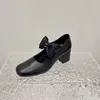 New Damen Designer Luxus Square-Toe High-Heele Sandals Fashion Classic Black/Weiß 100% Leder Bow Mary-Jane Schuhe Ladys sexy hohl klobige Absätze Sandalengrößen 35-40