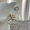 Designer C örhängen lyxig stud hoop earing kvinnor mode smycken metall brev cclies pärla guld örhängen cjeweler kvinna chanells gåva orecchini 7731