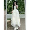 Vestidos de festa que escapam saia da princesa 2024 Vestido de noiva de verão Design Sentido Francês Primeiro amor gentil Luar branco