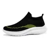 Hombres zapatillas para correr nuevos zapatos de moda para hombre malla informal multicolor slip-on light deportes zapatos 060