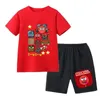 Kleidungsstücke rotes Ball Anime Print Sommer Interesse Kinder lässige Kurzschlärmrunde Hals atmungsaktives T-Shirt geeignet für Jungen und Mädchen+Shorts Setl2405