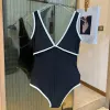 2024 Högkvalitativ designer Ladies Summer Beach Bikini Underkläder Badkläder Kvinnor Baddräkt Sexig baddräkter Sexiga baddräkter i ett stycke CHD2306276