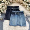 Jupes 2024 Femmes coréennes mini-jupe denim créatrice de mode haute ceinture noire bleu ceinture décontractée streetwear jeans été