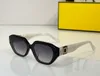 Occhiali da sole per uomini designer donne M2150 Summer Fashion Elegante High Street Traveller in stile anti-ultravioletta Piatto retrò esagono Full Full Full Teaces Random Box