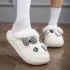 Casual schoenen indoor muilezels vrouwen winter warme slippers met charmes glijden op scuff clogs eva waterdichte dia's short pluche platform huis