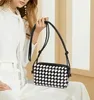Роскошные высококачественные ручные женские женские женские сумочки повседневная маленькая квадратная сумка просты