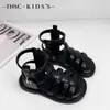 Sandals Chaussures pour enfants 2024 Été Nouvelles filles édition coréenne Princesse Fashionable d'âge moyen Roman H240510