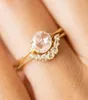 Alyanslar Günlük Midi Kadınlar Moda Beyaz Kristal Kavisli Altın Renk Yüzüğü Seti Klasik Nişan Yıldönümü Hediyeleri Jewelry2500684