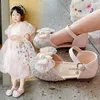 Sandali 2024 Summer New Girl Rabbit Childrens Scarpe Big Bow Fashion Dance Princess H240510