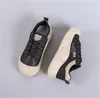 2024 Spring New Soft Sole Sole Sole Sole Sports Chaussures Sports Running and Casual Women's Shoes Gai
