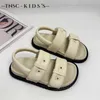 Sandals Chaussures pour enfants 2024 Été Nouveau femmes bébé édition coréenne Big Girl Student H240510
