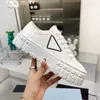 12a Nieuwe tweewielige nylon gabadine sneakers luxe dikke lichte sola Damesontwerper Espadrille sneakers witblauwe woestijn beige canvas sportschoenendoos groot formaat 35-42