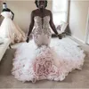 2020 Plus Size Mermaid Dresses Pärlor Appliced ​​Tiered kjolar Trumpet Bridal Beach Vintage Skräddarsydda bröllopsklänningar M35 0510