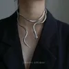 Chaifu Studio x215 Nouvelle chaîne d'os de serpent avec collier de forme aléatoire et collier de conception avancé accessoires