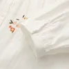 Женские блузки летние женщины цветочная вышивка рубашка с коротким рукавом белая блоки хлопковая пряжа свободная женщина -топы мягкая женская одежда