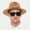 Ontwerper Fedora Hat Wide Brim Man Hat Beach Straw Hat Exquisite Weave Mesh Hollow Out Breathable Summer Leisure Hat 240508