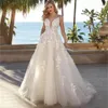 Robes de mariée fantaisie Spaghetti STAPS RANDES BRIDALES APPLIQUES 3D-Floral Custom Fabriqué sans dossier Sweep Train Bride Vestidos de Novia