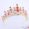 Clips de cheveux haut de gamme Crystal Gem Crown Ornements élégants Banquet Noble Banquet Accessoires pour femmes