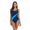 Swimwear féminin 2021 Nouveau bikini femme serre et mince Couleur de maillot de bain une pièce pour les femmes