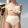 Swimwear féminin dames Summer Casual Fashion Bikini Elegant Ruffle Edge Couleur Couleur de maillot de bain Femme Swim avec short