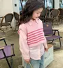 Ensembles de vêtements 2024 filles 2 PCS Set Tricoted Striped Vest Shirt Spring Cotton Fashion High Quality Kids Costumes 3-9 ans PP598