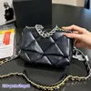 19 Series Women Designer Bag Mini Flap Cross Body Bag Classic Shoulder Bag Handle och Silver Hardware Matelasse Chain Seven Colors PWFC