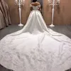 Luksusowe satynowe sukienki ślubne pociąg katedry ukochany z ramion wykwintne koronkowe aplikacje ślubne suknie ślubne plus size 3187