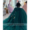 Nya Green Princess Quinceanera -klänningar med Bow Golden Lace Applique pärlkulklänning från axeln 16 -årsdag prom Vestido