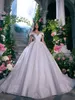 Luksusowe frezowanie Perły Aplikacje koronki z zapinaną suknią ślubną Suknia ślubna Delikatna haft z rękawów ramionowych suknie ślubne nowe przybycie
