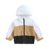 Vestes Baby Boys Hooded Zip-Up Veste avec couleur de contraste Couleur de contraste à manches longues légères pour les vêtements d'extérieur décontractés d'automne et d'hiver