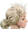 1920s Flapper Hoofdband Feather hoofdtaal Roaring 20S Great Gatsby geïnspireerde blad Medaillon Pearl Women Haaraccessoires 220224846523449315