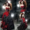 Abiti da sposa 2019 Vintage Black e rosso modesto a cuore modesto a cuore modesto con pizzes in pizzo posteriore Abito da sposa da ballo