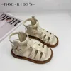 Sandals Chaussures pour enfants 2024 Été Nouvelles filles édition coréenne Princesse Fashionable d'âge moyen Roman H240510