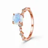 Cluster Anneaux de S925 Silver Silver Round Moonstone Micro-incrusted Diamond Rose Gold Ring Fashion Women's Fashion Versatile Bijoux