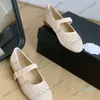 Nouilles de chaussures de ballet Mary Jane Ballet Pumps chaussures de loisirs chaussures de loisirs extérieures avec sacs à poussière