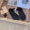 Mius Miui Riviere Sandals Designer Thong Sandal Women Slippers Corduroy Slipper Shoes Beach Slidesフラットフリップフロップファッションカジュアルトンスライドサイズ35-40