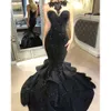 Стильные черные кружевные выпускные выпускные элегантные арабские русалки вечерние платья Ширская шея Applique vestidos de fiesta Fitted Tail Party Gowns 0510