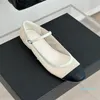 Mesh tissu chaussures élégantes pour femmes Mary Janes Boucle Boucle Ballet Softs Silk Designer Chaussures Spring Automne Dames Athletic Shoes
