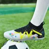 Chaussures de football pour hommes tf entraîneurs d'entraînement de football élevés de gaz à glissade High-Top Sport Turf Unisex Futsal Using-Resistant Boys Girls Outdoor 240426